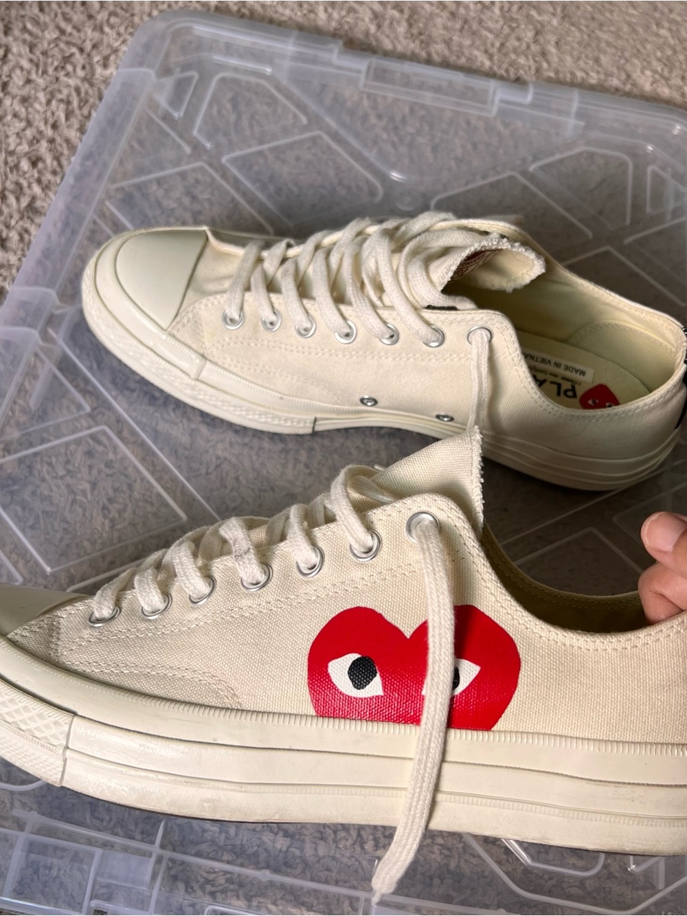 Comme des Garçons PLAY Converse Chuck Taylor Cream Canvas Sneakers Size 10M 12W